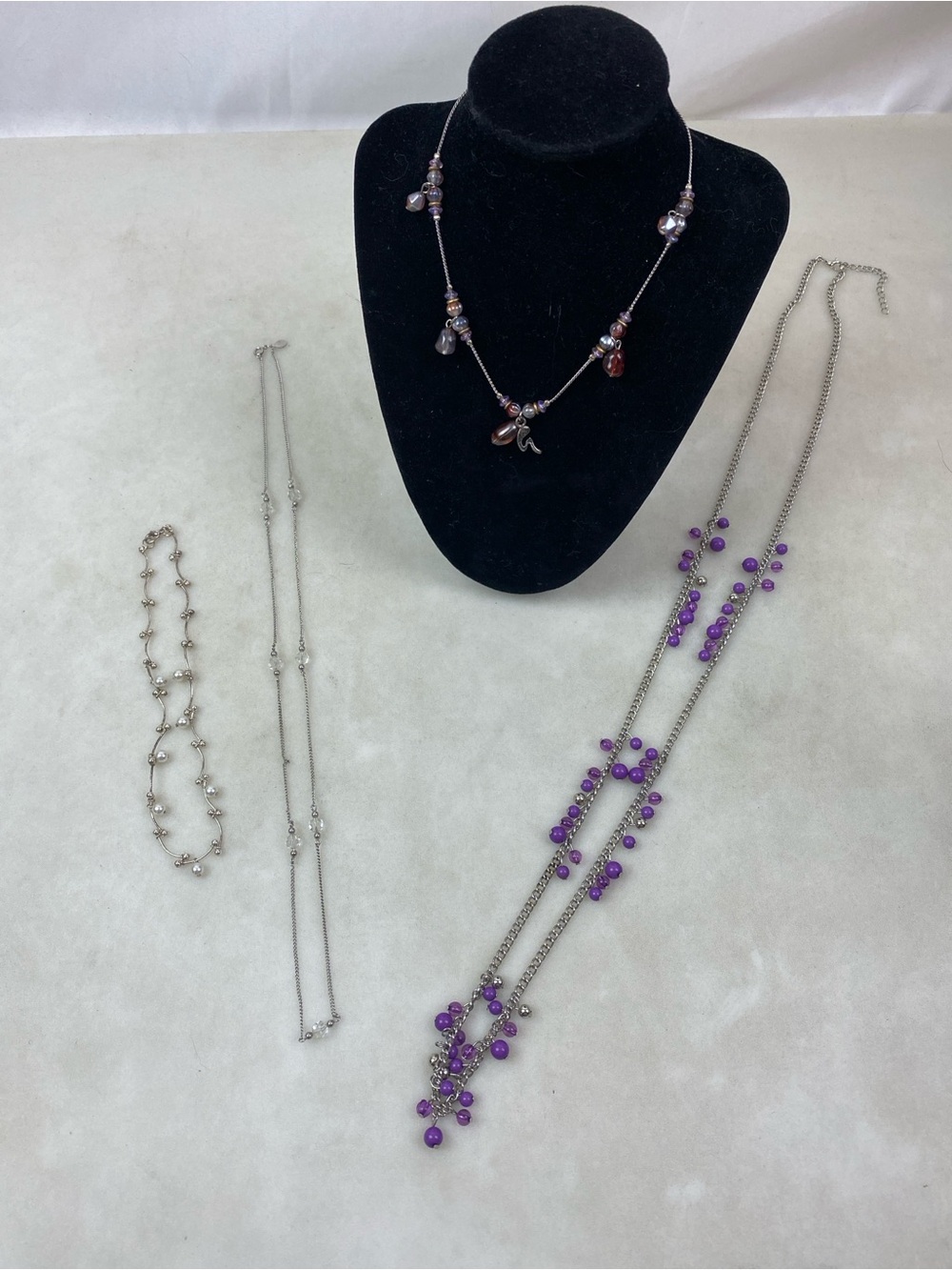 Women’s Beaded Necklace Lot Purple Pearl Silver Tone Feminine Layered